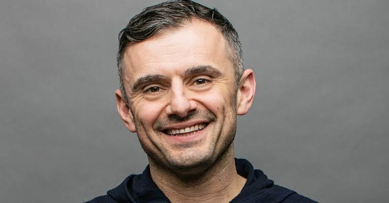 Gary Vaynerchuk | Top 25 Short CEOs, Business Leaders and Entrepreneurs | ShortKingz